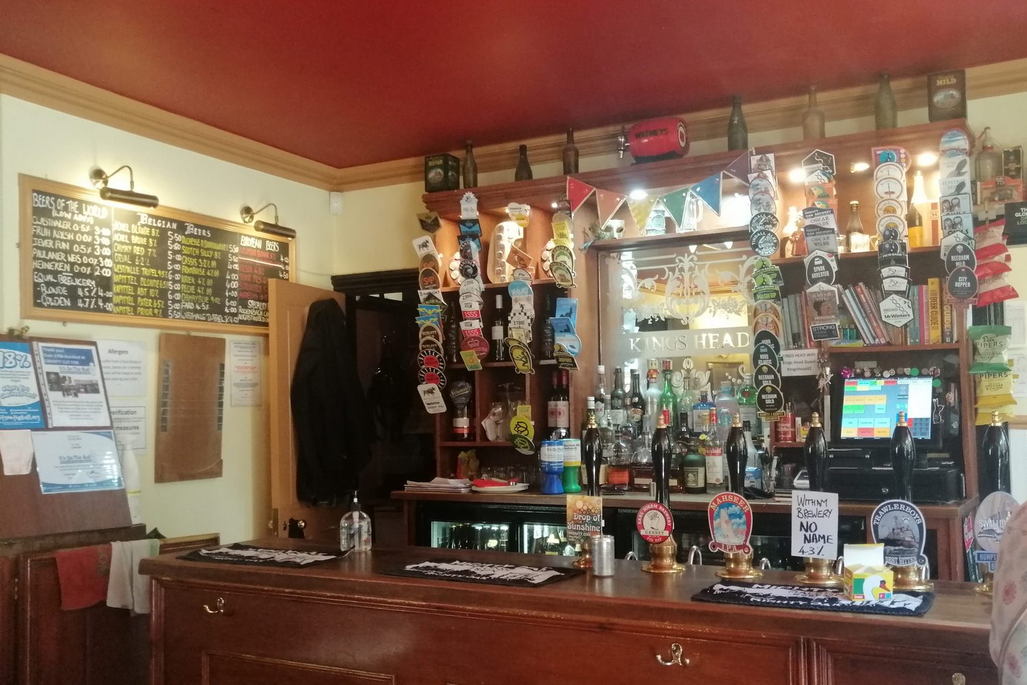 Kings Head back bar