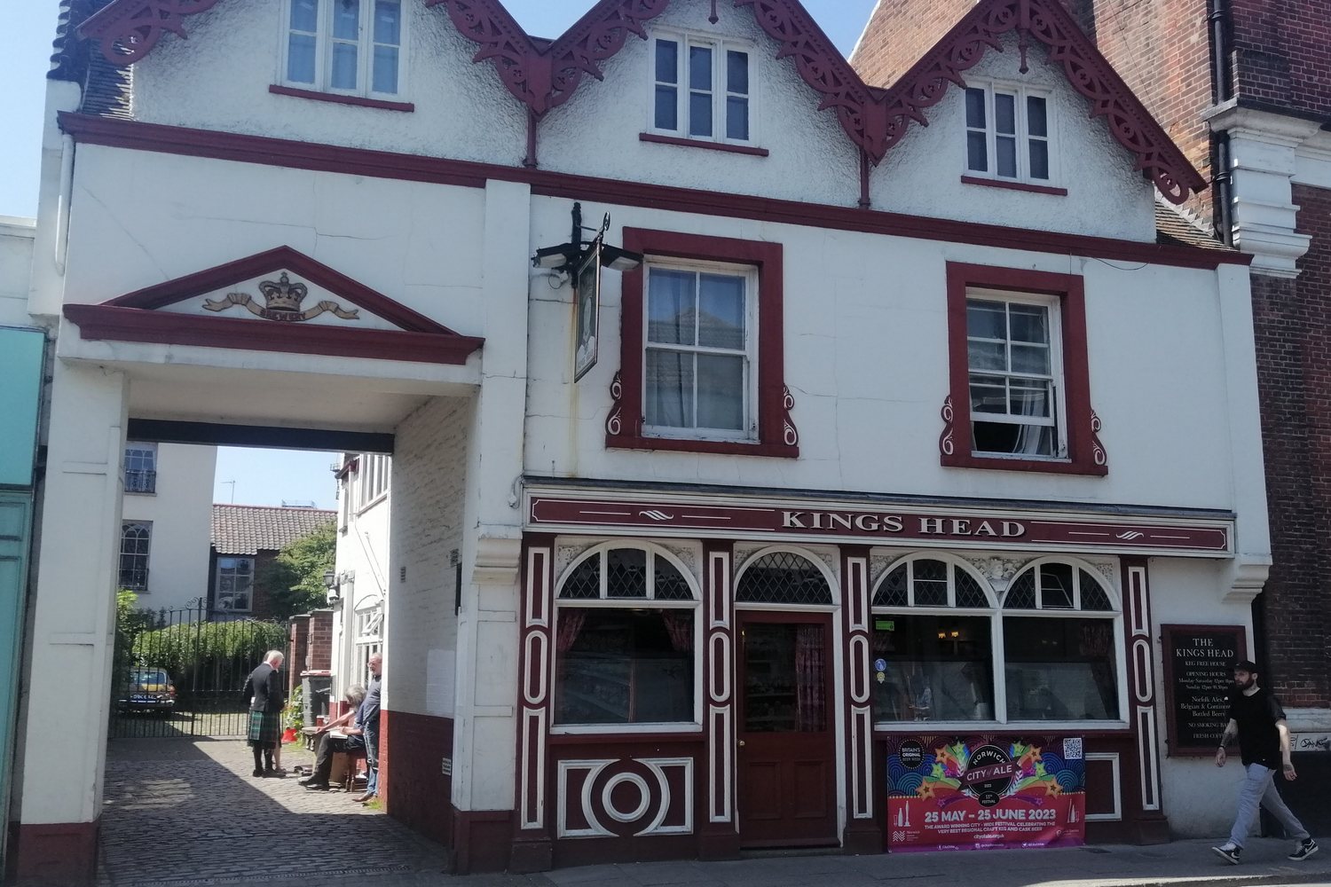 Kings Head exterior