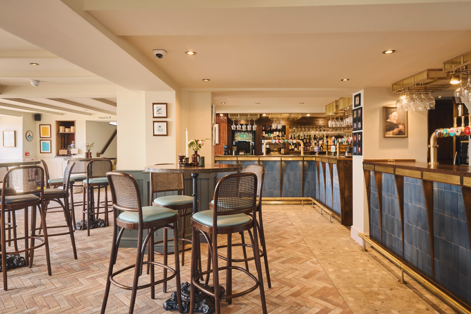 Pier House bar