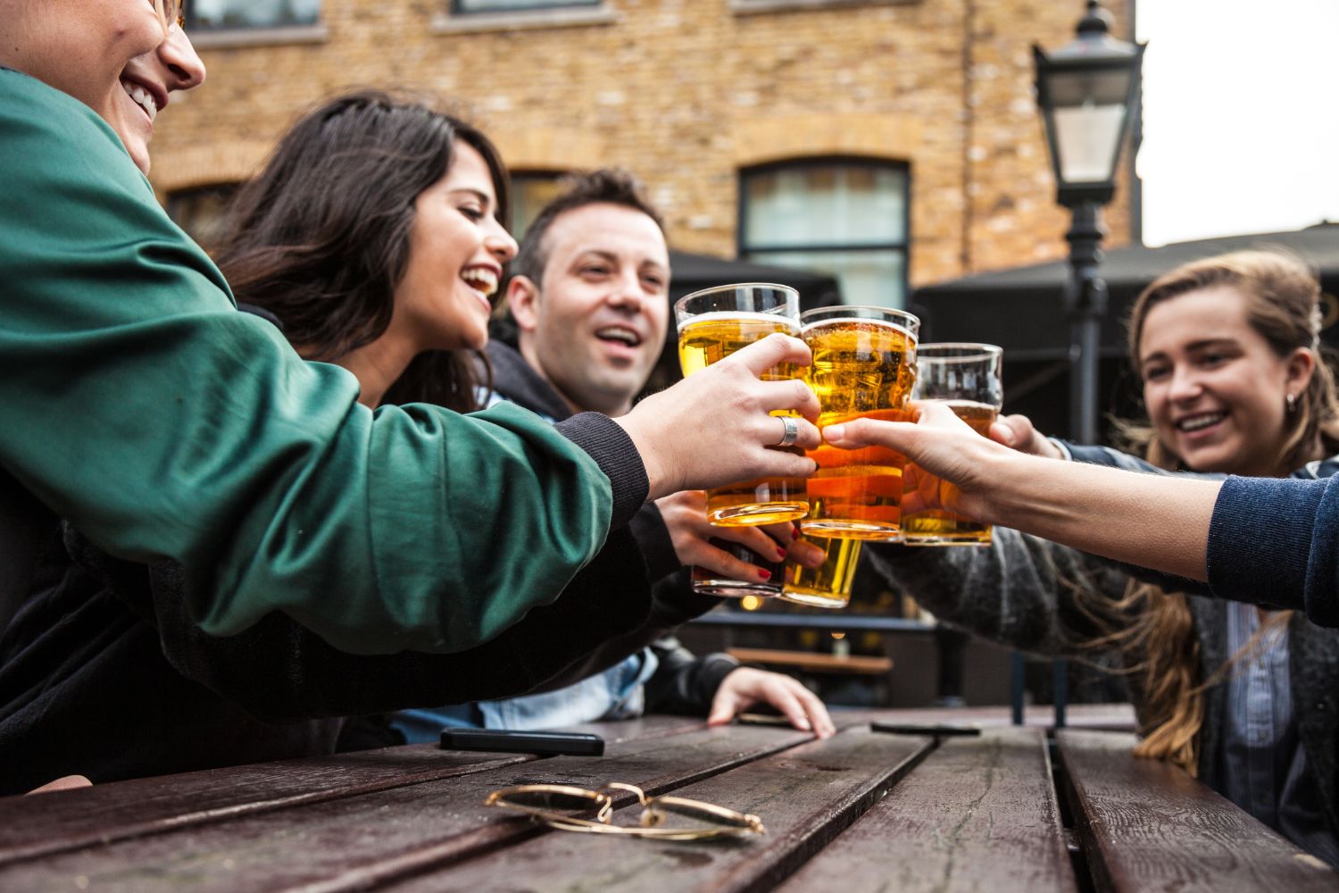 Pub cheers