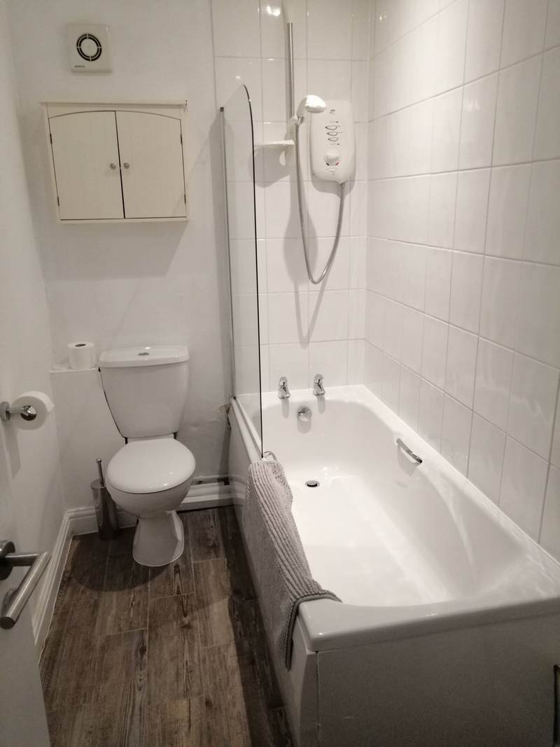 Rose Airbnb bathroom